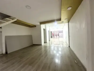 Local comercial en renta en Guadalajara - foto 3