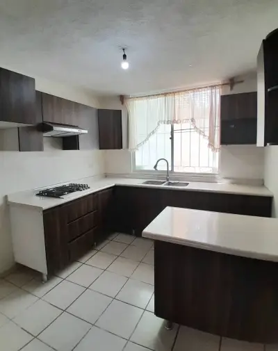 Casa en venta en Tlajomulco de Zúñiga - foto 2