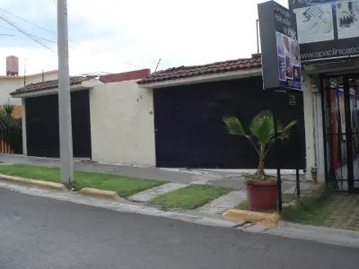 Encantadora casa con opción a oficinas ubicación estratégica