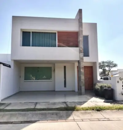 Preciosa casa en renta amueblada | residencial punta del est