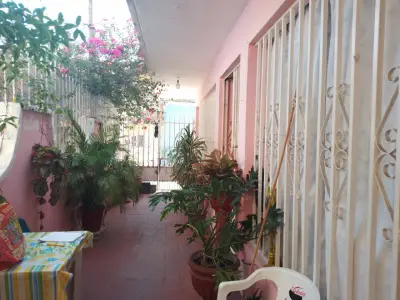 Se vende casa  de 2 niveles en barrio las crucitas Acapulco