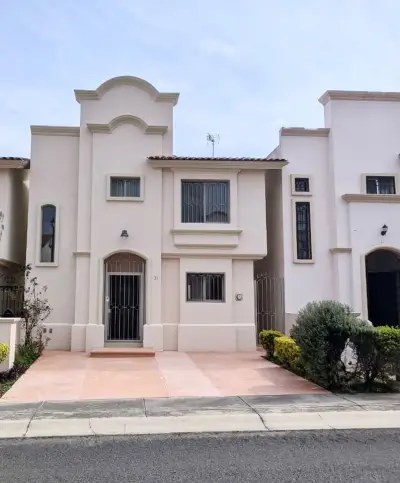 Casa en renta en villa california