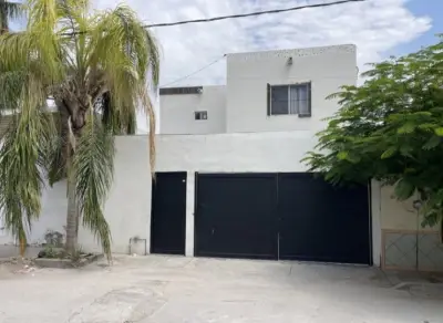 Remato casa sin posesión en privada monreal, lerdo Durango.