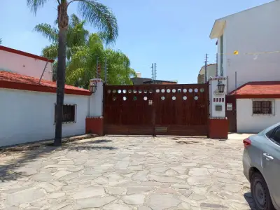 Los tulipanes, casa en renta