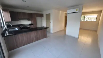 Casa en renta en García - foto 5