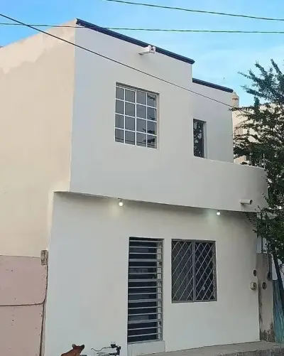 Amplia casa habitacional recién remodelada