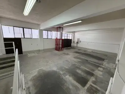 Amplia bodega en renta en Cuernavaca
