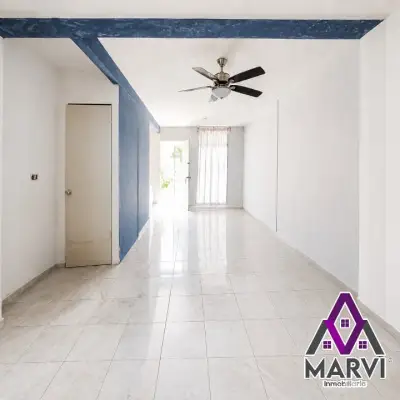 Casa en venta en Centro - foto 3