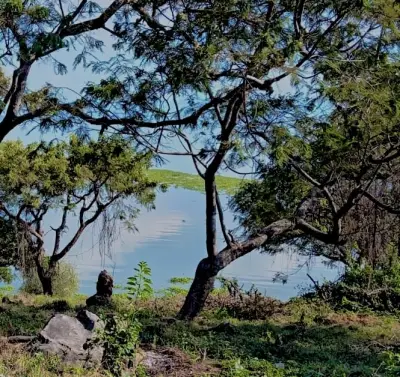 Tlachichilco lakefront
