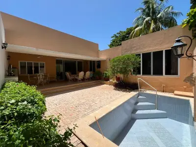 Venta de casa residencial en chubuirna de Hidalgo merida yuc
