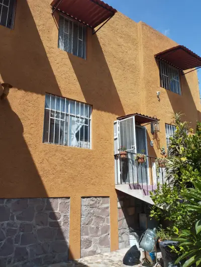Casa funcional en colonia independencia, san miguel de allen