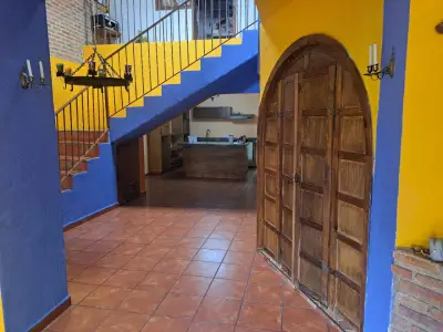 Casa en venta en Guadalajara - foto 2