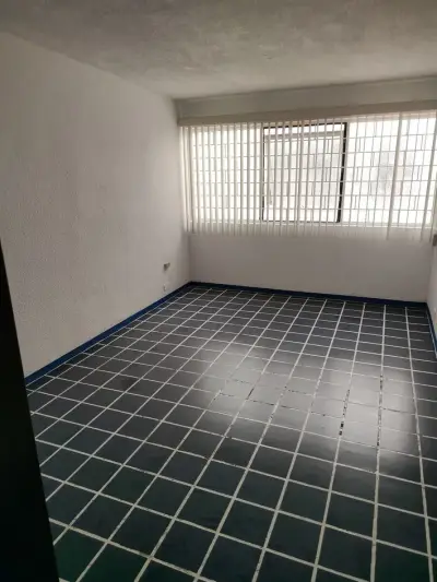 Vendo casa de 1 piso céntrica zona dorada ideal para negocio