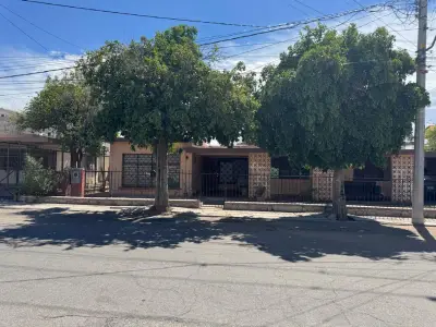 Casa en venta en colonia del razo, en el Centro de hermosill