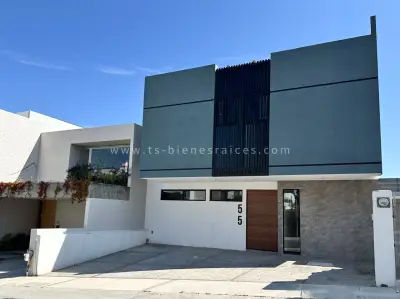 Zibata casa nueva en venta con hasta 4 rec