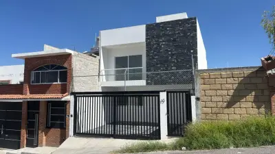 Casa en venta col. Diamante