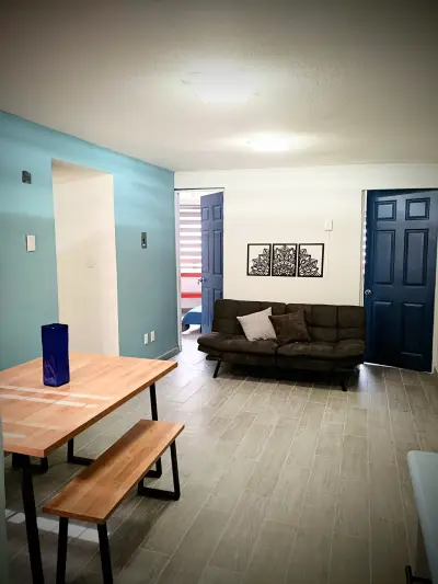 Departamento 2 cuartos 2 baños completos trato directo