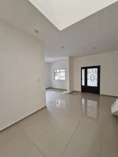 Casa en venta en San Nicolás de los Garza - foto 4