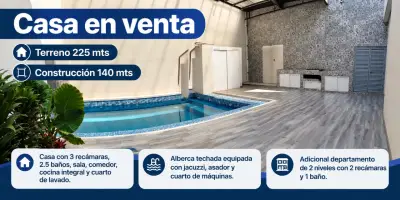 Excelente casa con alberca y 5 recámaras
