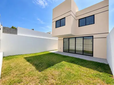 Casa en venta en Alvarado - foto 2