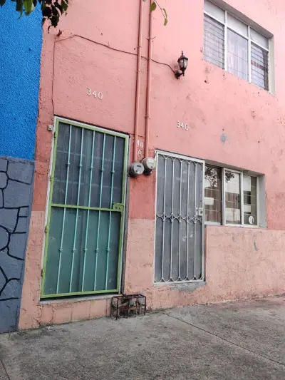 Casa en venta en zona medrano, Guadalajara | dos viviendas i