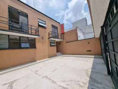 Casa en venta en Coyoacán - foto 2