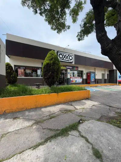 Local comercial en renta en Toluca. Magnífica esquina