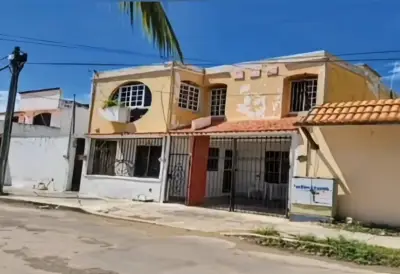 Remato casa en col. Jardin, chetumal. Sin posesión.