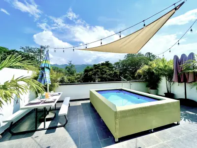 Penthouse en aralias: terraza privada, alberca y vistas