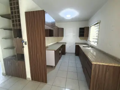 Casa en venta en Tlajomulco de Zúñiga - foto 3