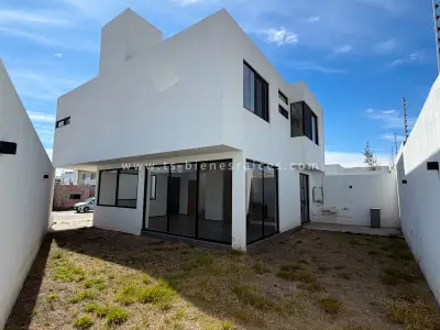 Casa en venta en El Marqués - foto 4