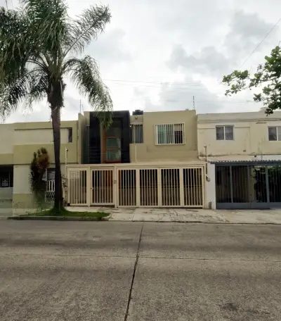 Casa en venta en Zapopan - foto 2