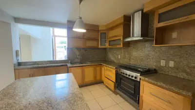 Casa en venta en Zapopan - foto 3