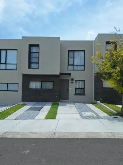 Aprovecha oportunidad hermosa casa nueva en renta en zakia