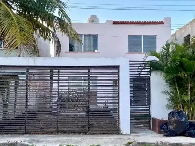 Casa en Francisco de Montejo