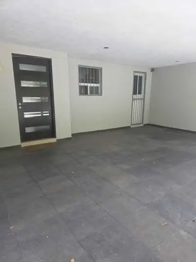 Casa en venta en Monterrey - foto 2