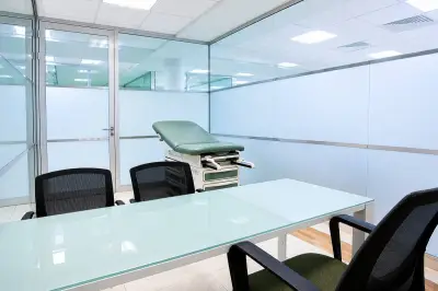 Consultorios amueblado en la av. 20 noviembre