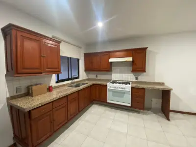Casa en renta en Zapopan - foto 3