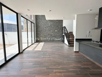 Casa en venta en El Marqués - foto 3