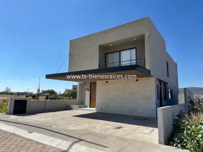Valles campanario norte casa en venta