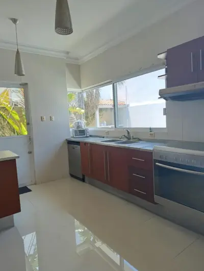 Casa en venta en Alvarado - foto 2