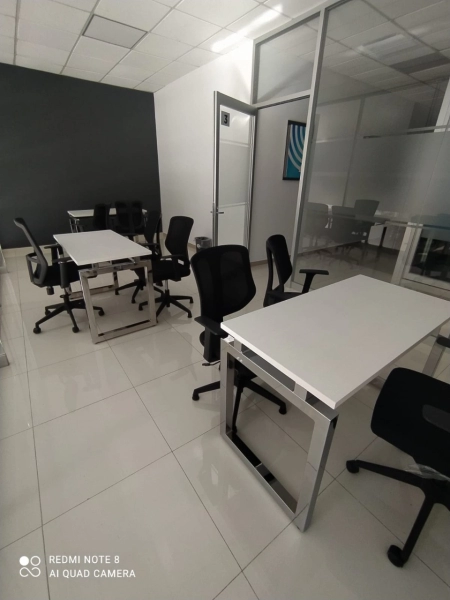 Oficinas Disponibles, Dentro del Periférico 