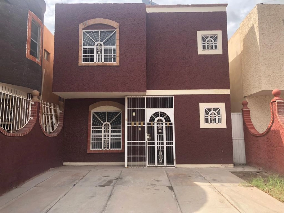 Renta Casa 3 Recamaras en Fraccionamiento San Pablo, Juarez