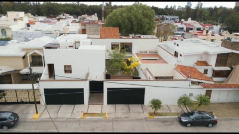 Excelente residencia en venta zona UAG muy amplia en Zapopan - Portal  Inmuebles y mas propiedades en Mexico