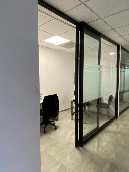 Oficina Para 1 Ó 2 Personas, Espacio Privado y Aislado.