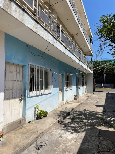 EDIFICIO HABITACIONAL A 5 MINUTOS DEL TECNOLOGICO 