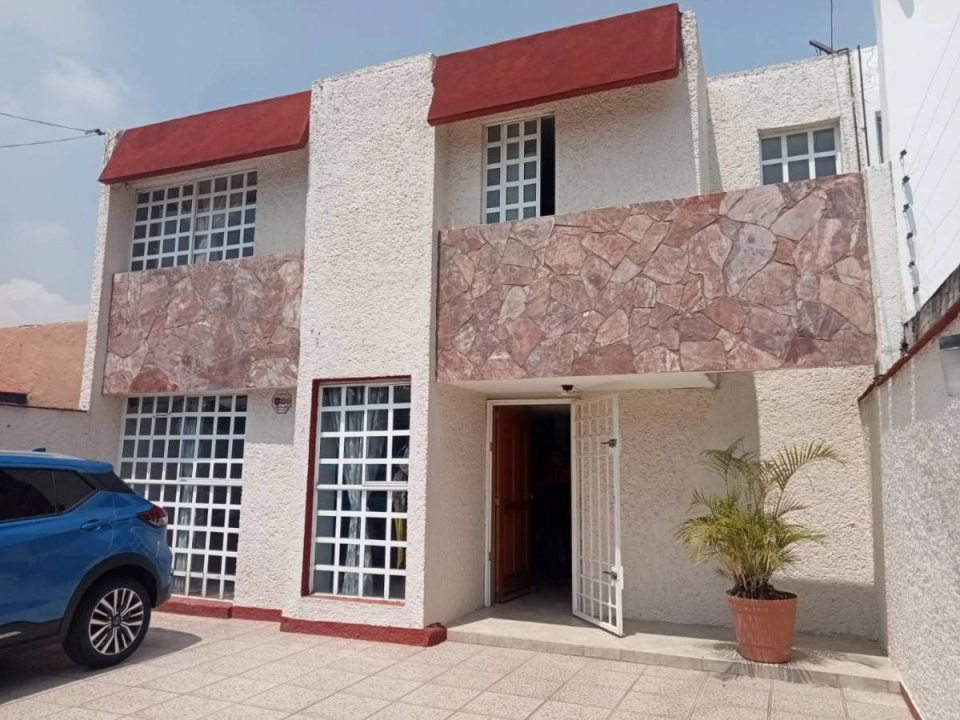 SE VENDE BONITA CASA EN VALLE DORADO en Tlalnepantla de Baz - Portal  Inmuebles y mas propiedades en Mexico