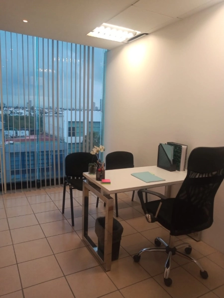 Oficina con servicios incluidos para 1 persona en Reforma