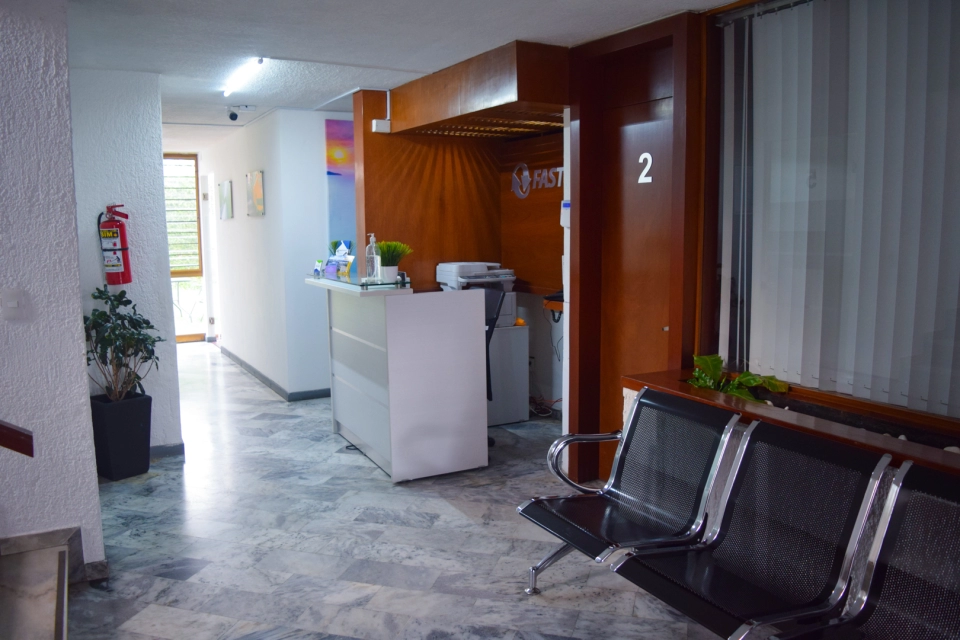 Oficina virtual frente Hospital San Javier, desde $900
