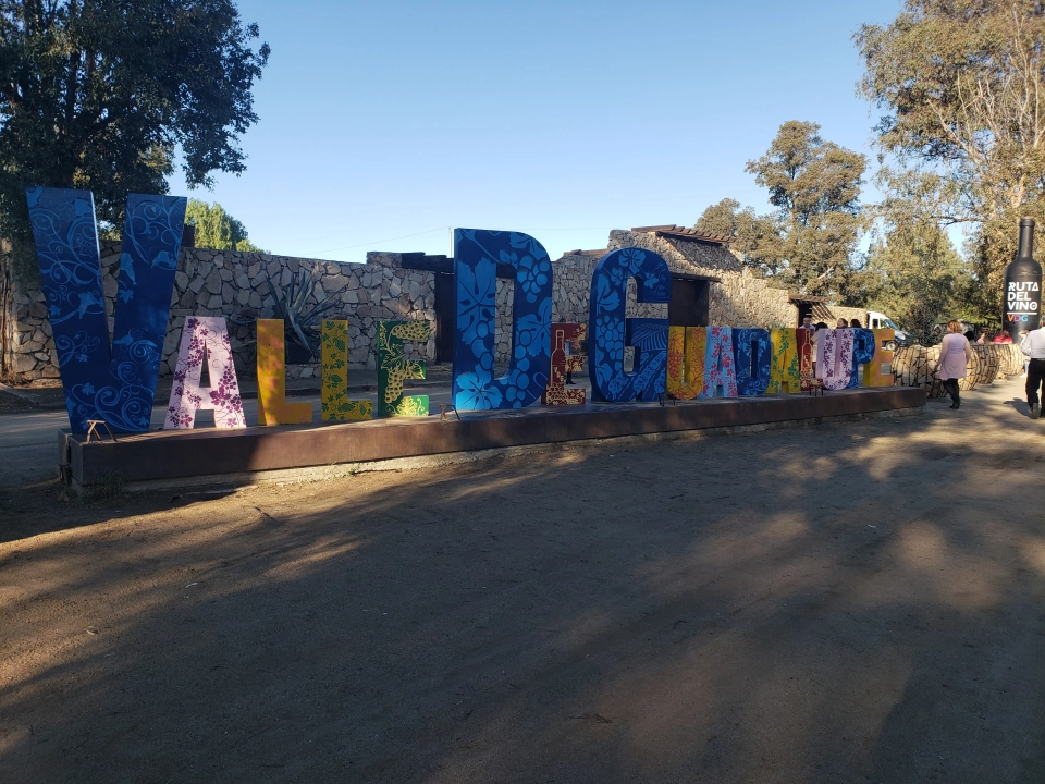 ¡Terreno frente a letras emblemáticas Valle de Guadalupe!